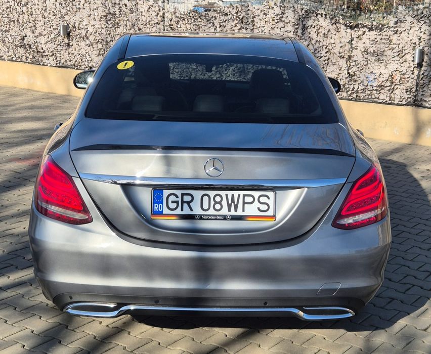 Vand Mercedes Benz C Class Luxury Line
- Recent adus in tara
- Servisa
