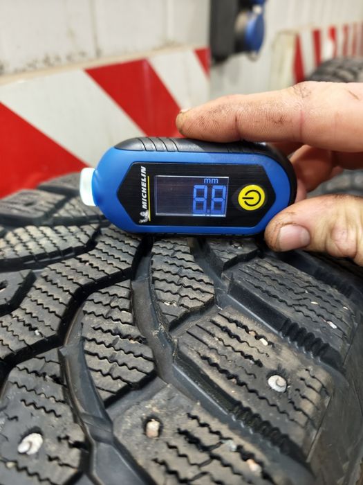 Резина зимняя Bridgestone Blizak