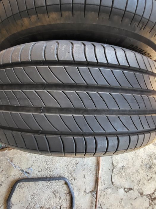 2бр 235/50/19 мишелин като Нови!!