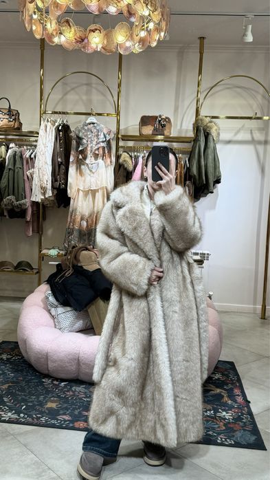 ЭКО-шуба в отличном состоянии!