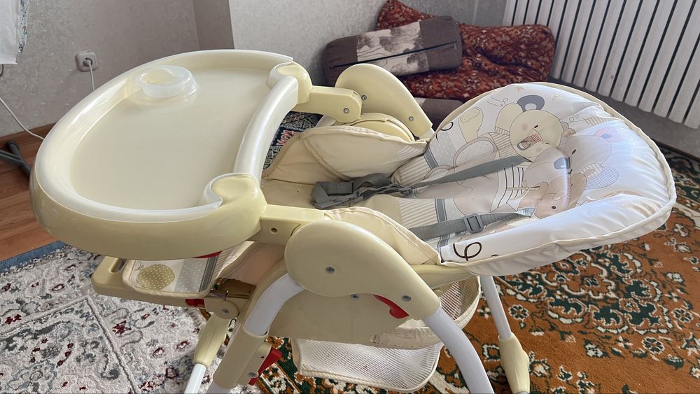 Стульчик для кормления
