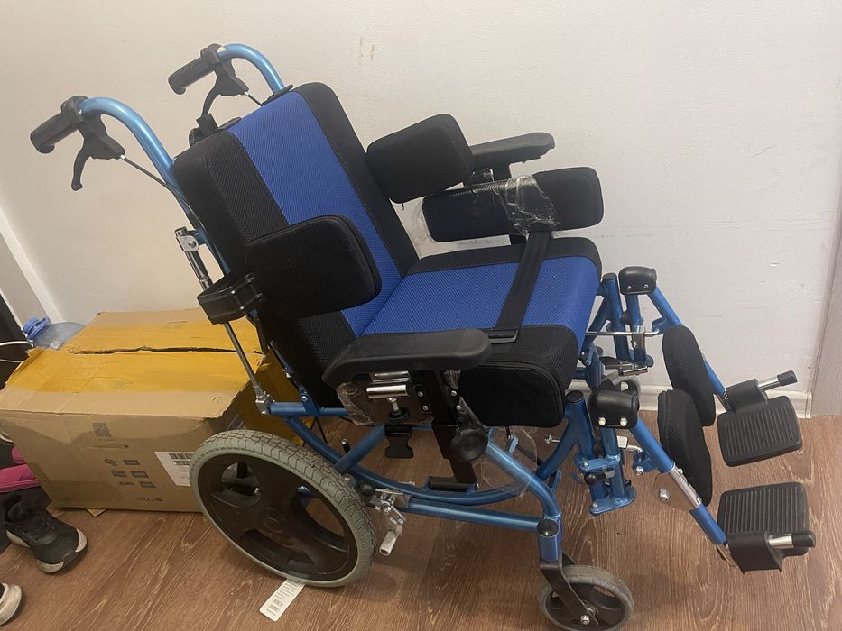Инвалидная коляска для ребенка