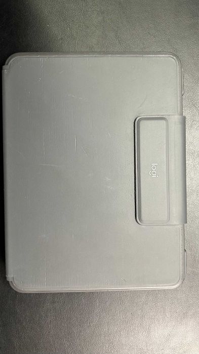 Husa cu tatatura Logitech Slim Folio Pro pentru iPad Pro 11 inch