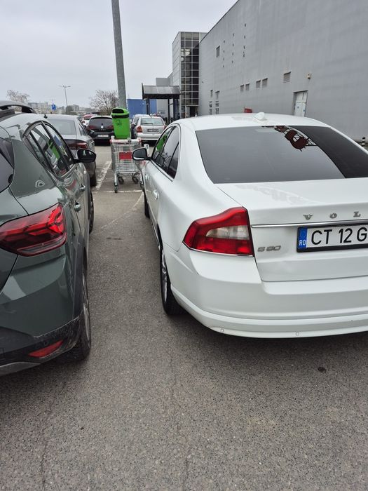 Volvo s80,2013,motor Volvo 2 litri.5500 euro. Negociabil