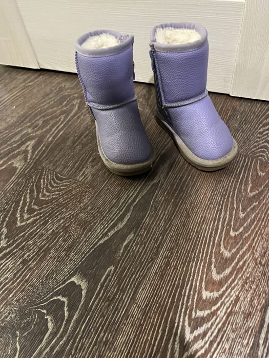 Пакет вещей и обуви на девочку