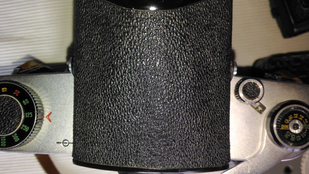 Продавам фотоапарат КИЕВ-6С -KIEV-6C -формат 6 на 6