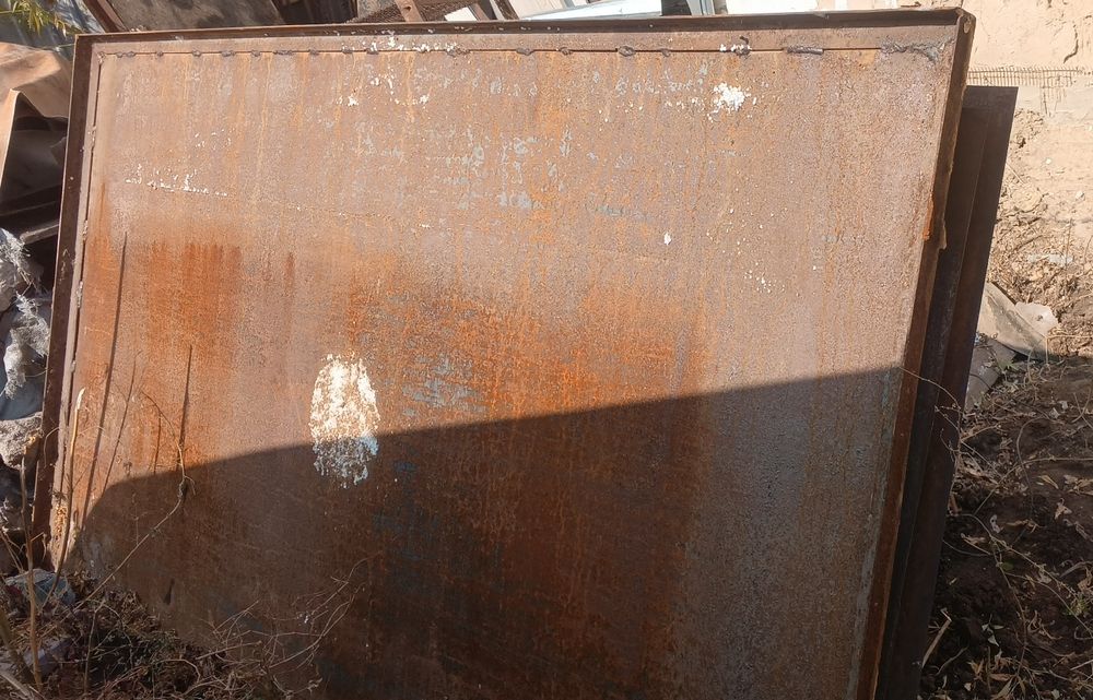 Продам ворота бу2.4 на 2.7
