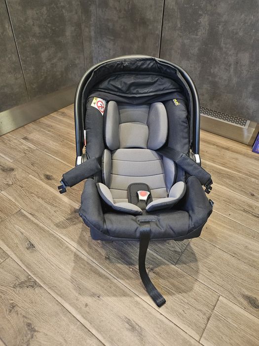 Стол за кола Graco SnugEssentials™ i-Size R129, Midnight Black, 40 - 7