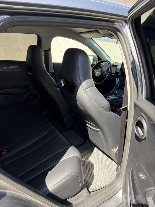 byd e2 luxury 2023 yil 405 km
