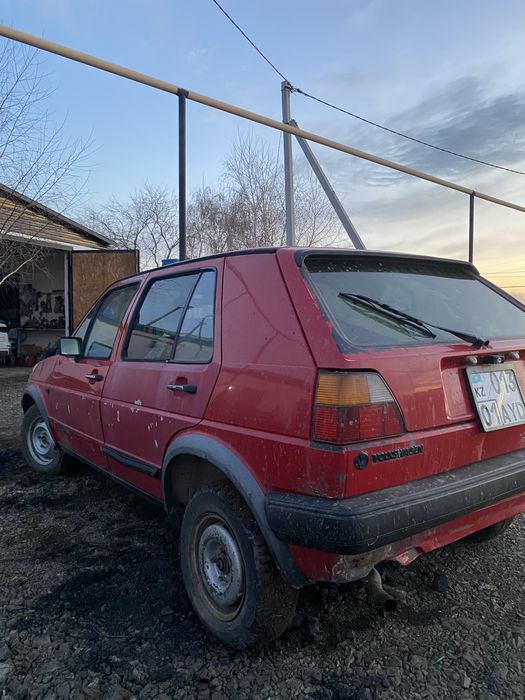 Volkswagen Golf 2