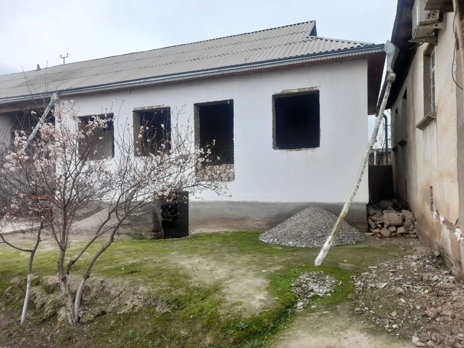 УЙ сотилади, сергайратта!!!