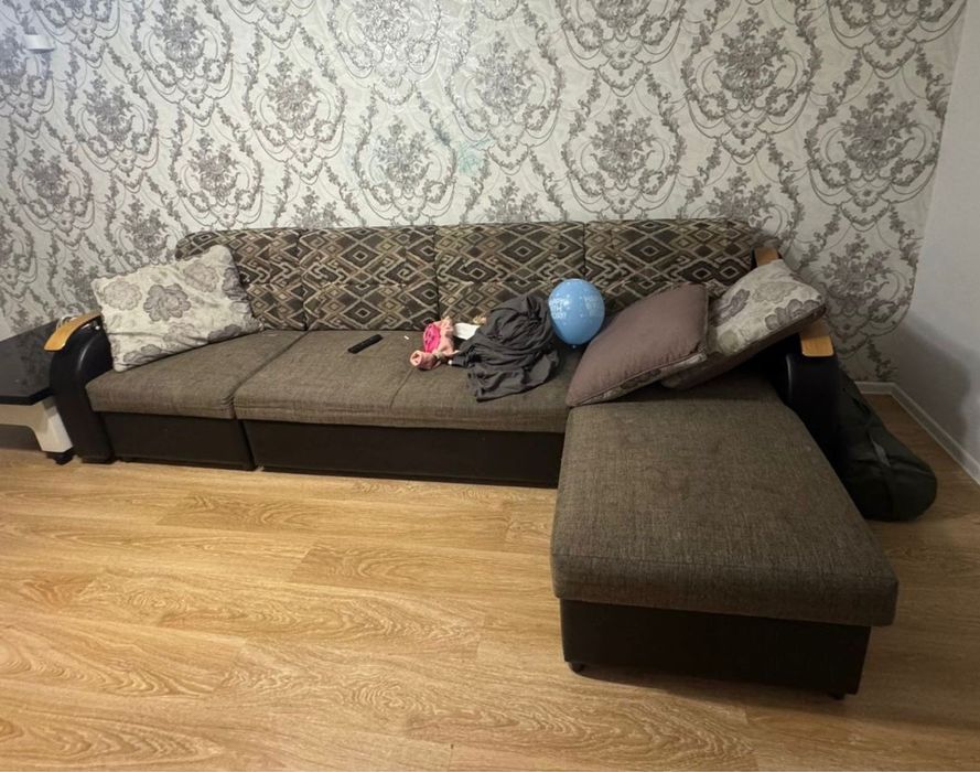 Угловой диван, удобный