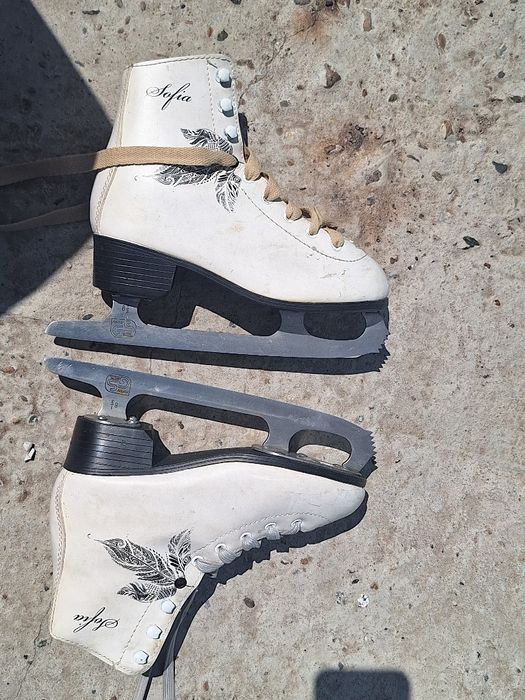 Продаю коньки 34 размера
