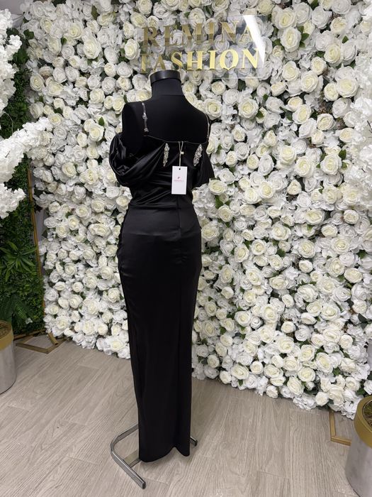 Официална черна рокля сатен