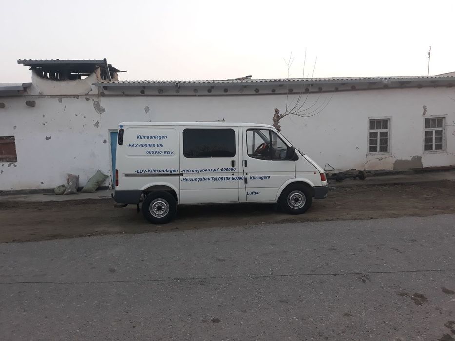 Ford sotiladi  ideal holatda