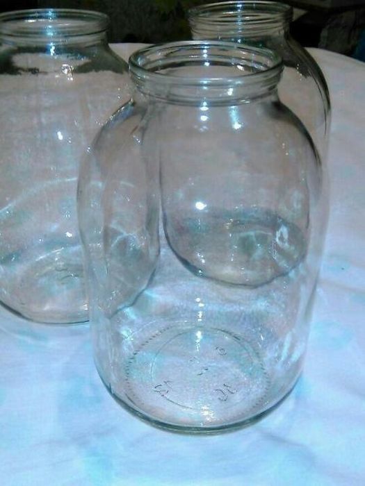 Продам банки 3-х литровые!!!