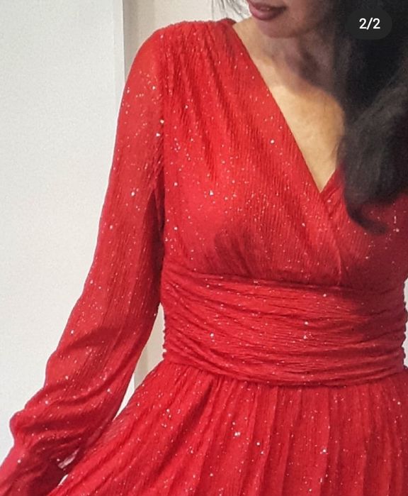 Нарядное женское платье