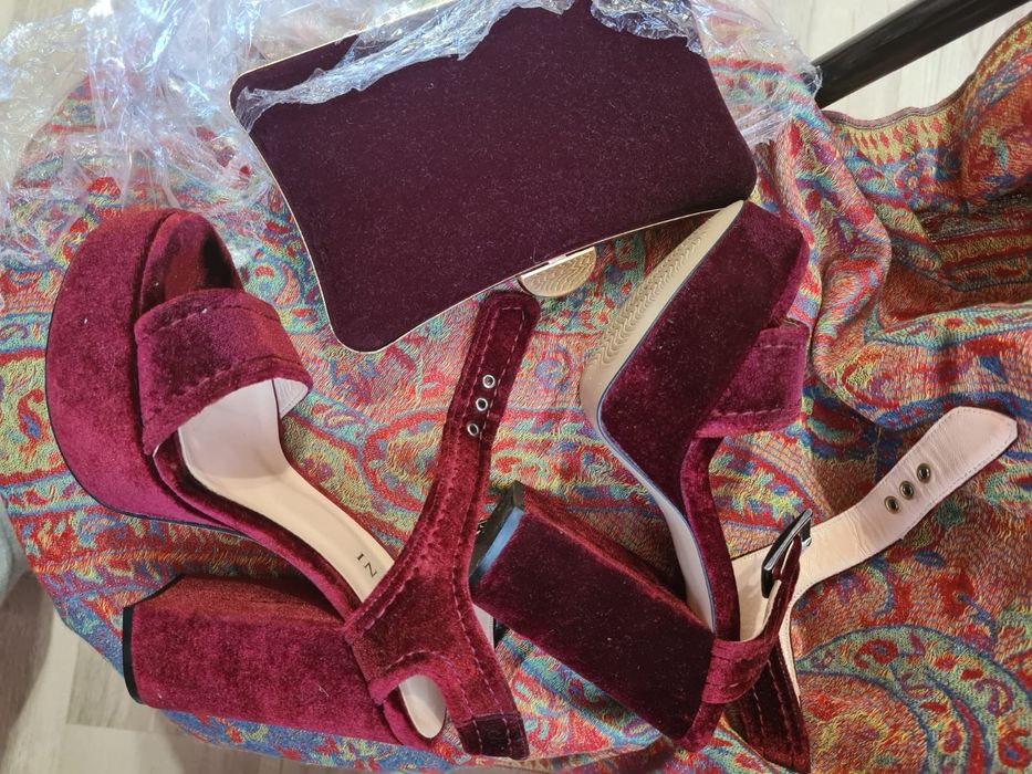 Босоножки, туфли ,