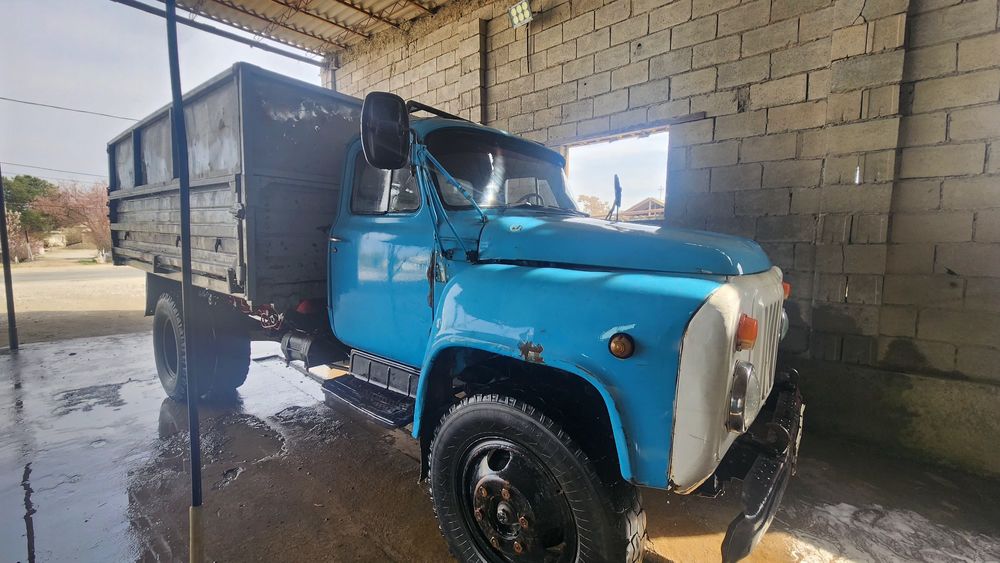 Gaz 53 samasval sotiladi