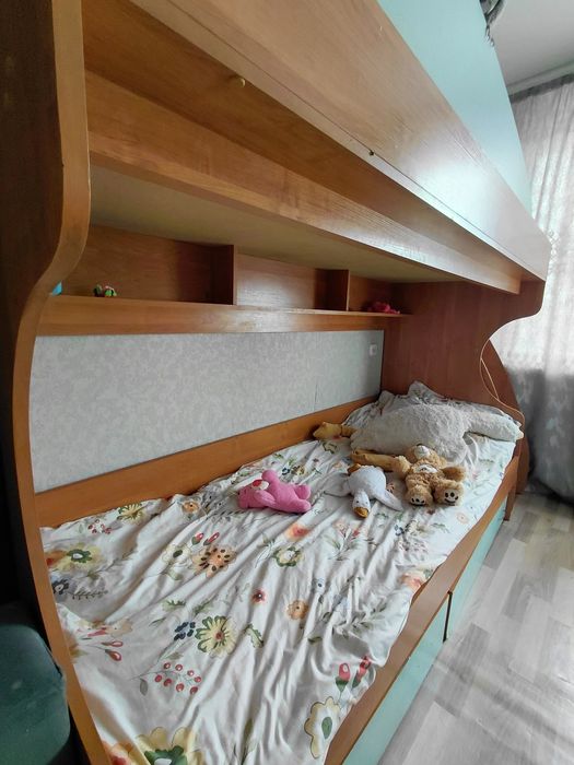 Продам двухъярусную кровать