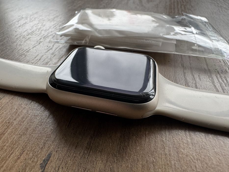Apple Watch SE 2 40мм Cellular (мобилна мрежа с eSIM)