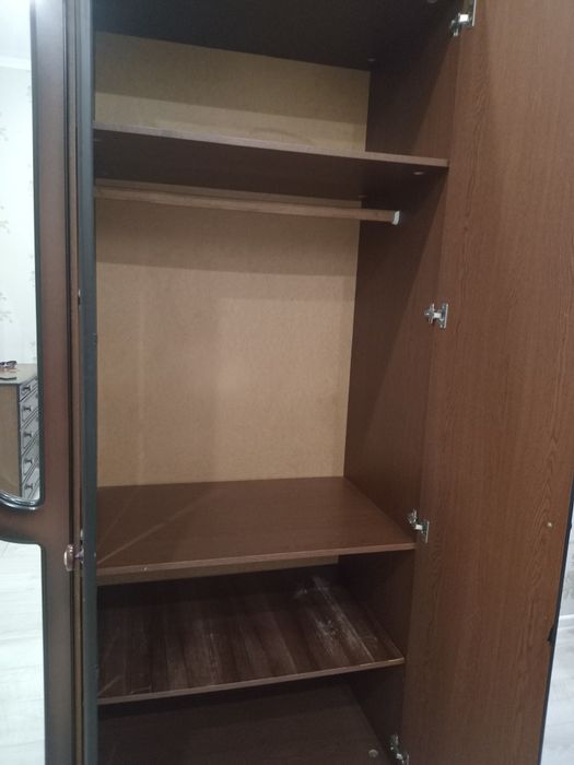 Шкаф/Шифонер сатылады.