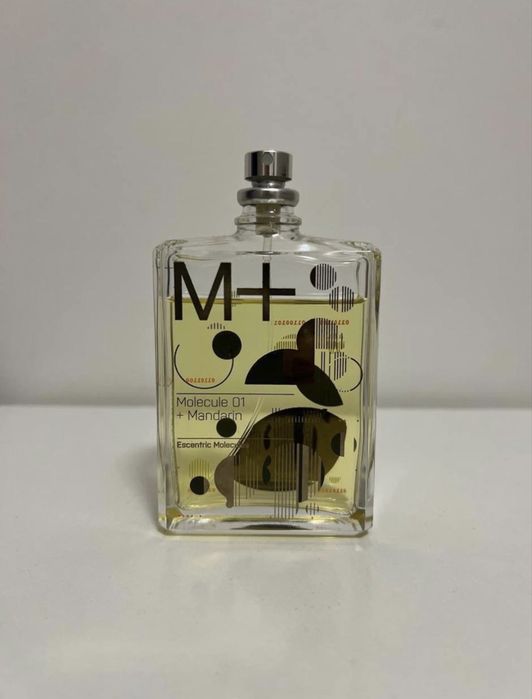 Molecule 01 + Mandarin Escentric Molecules