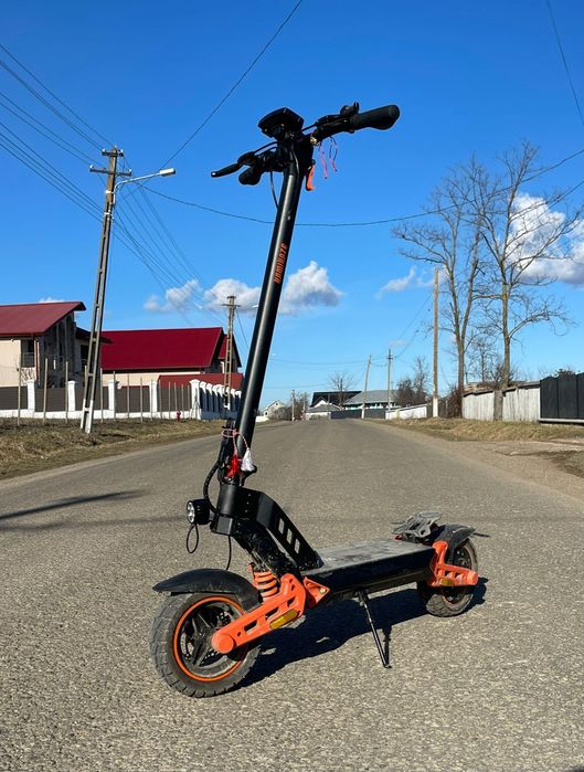 Vând trotinetă electrica