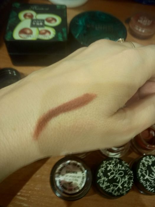 Помадка для бровей