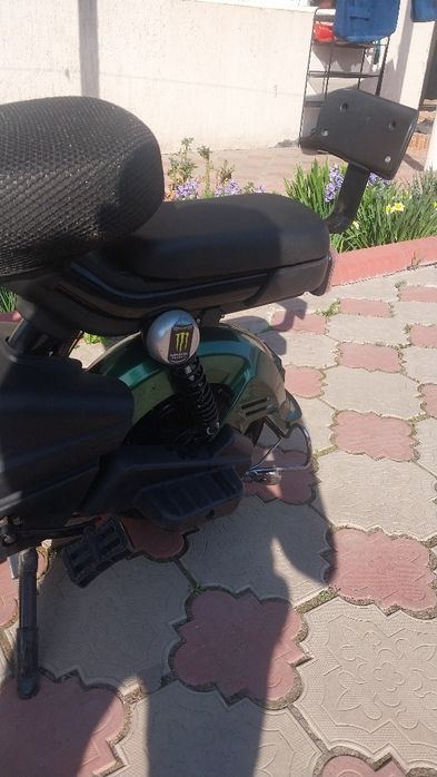 Продам танк зеленый