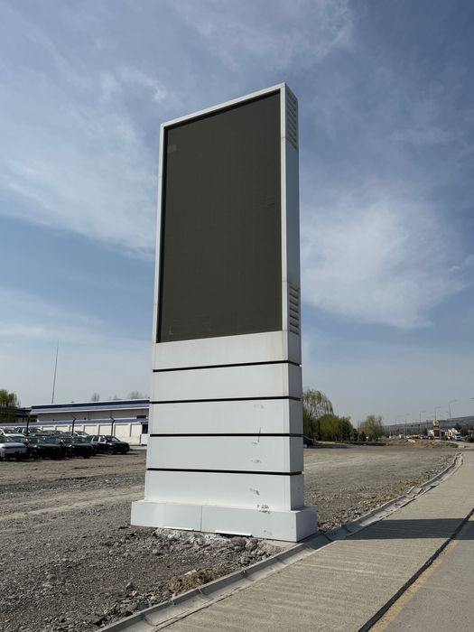 Продается LED-экран 367 млн., торг уместен