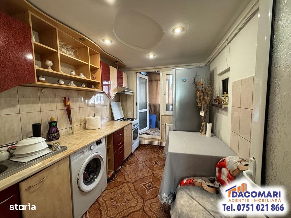 Apartament 2 camere decomandat, 38 mp + balcon 7 mp, etaj 1, Micro 40 — fotografia 3