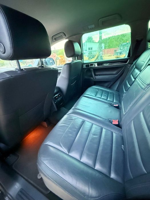 Vând Touareg 3.0 face lift recent adus