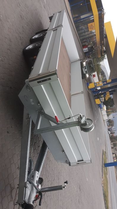 Vând remorca multifuncțională 3500kg