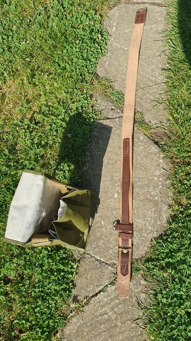 Lot  două articole militare  Centură piele + Geantă MCG