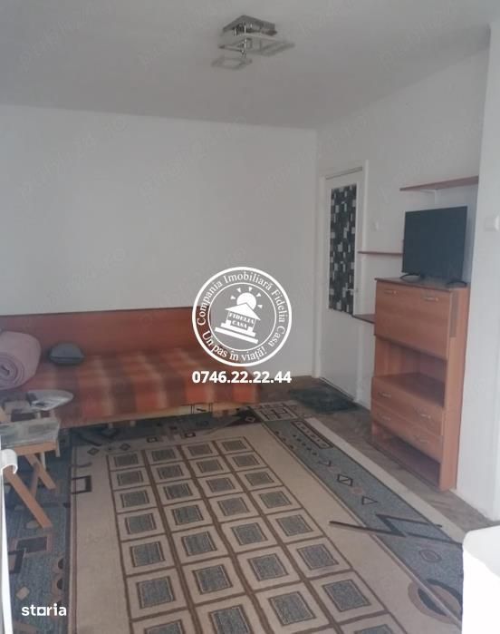Garsoniera in zona Pod Ros