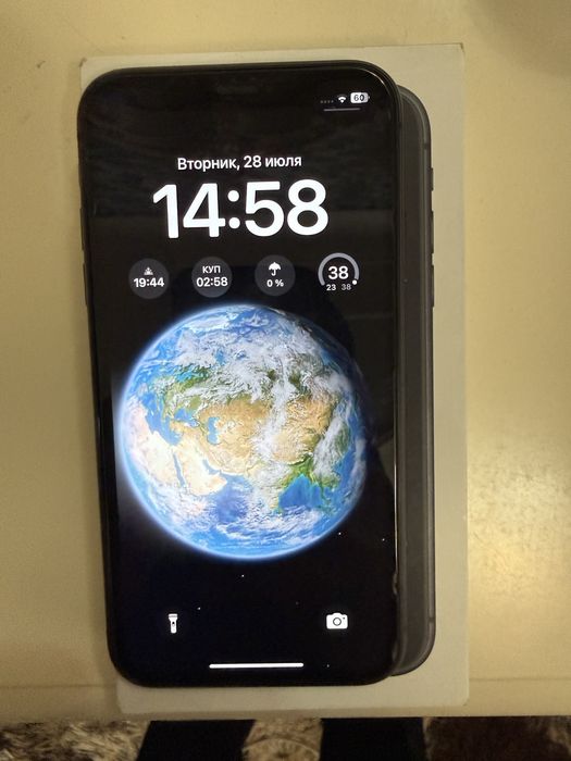 iPhone 11  64 ГБ