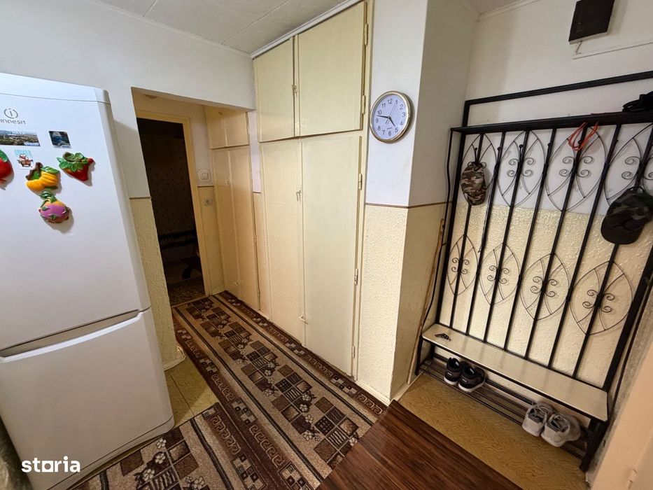 Apartament 2 camere, etaj 1 - zona Cetate