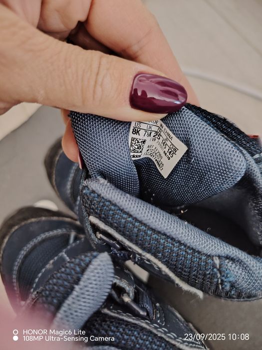 Ghete Adidas, marimea 25