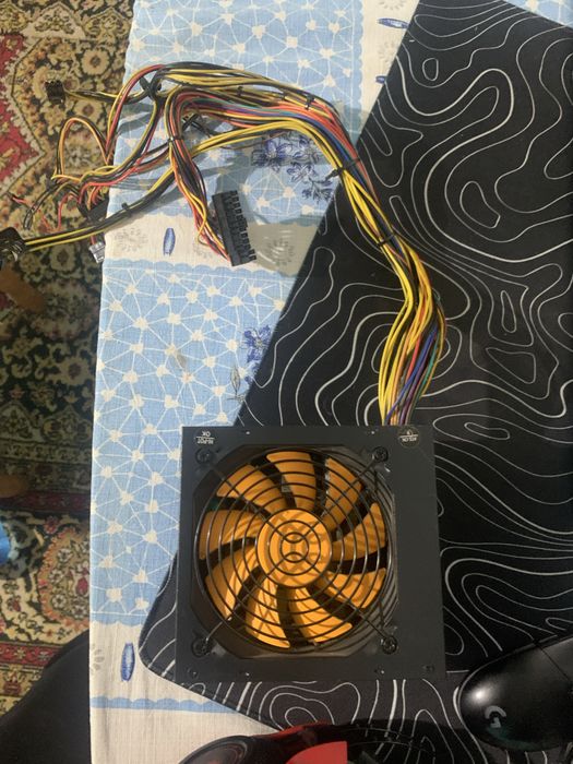 Vand sursa 520W Argus