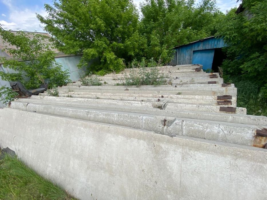 Стеновые плиты в отличном состоянии