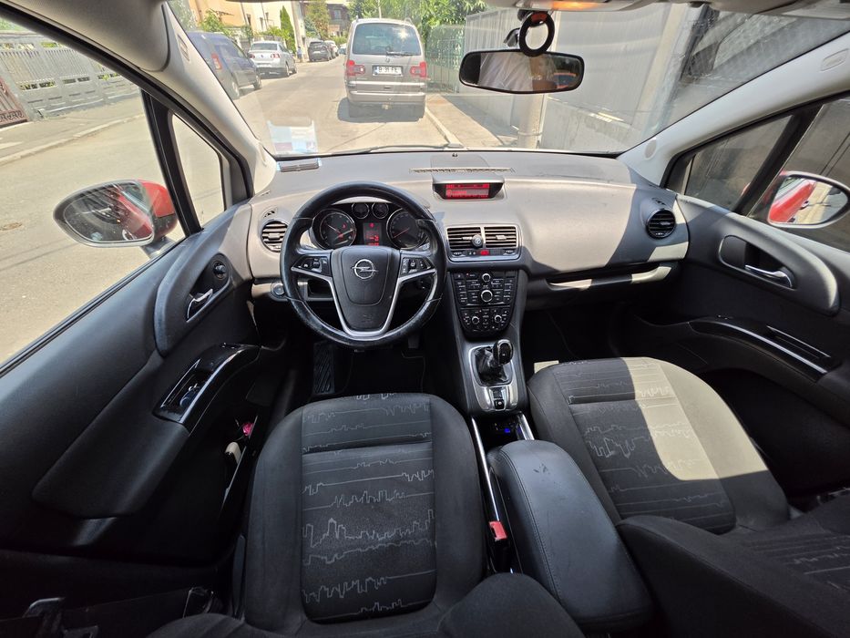 Meriva  156000 km
