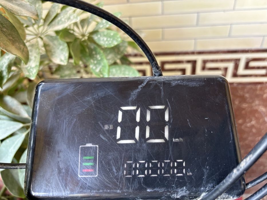 Skuter_ Sotiladi!! Продаётся электроскутер !!