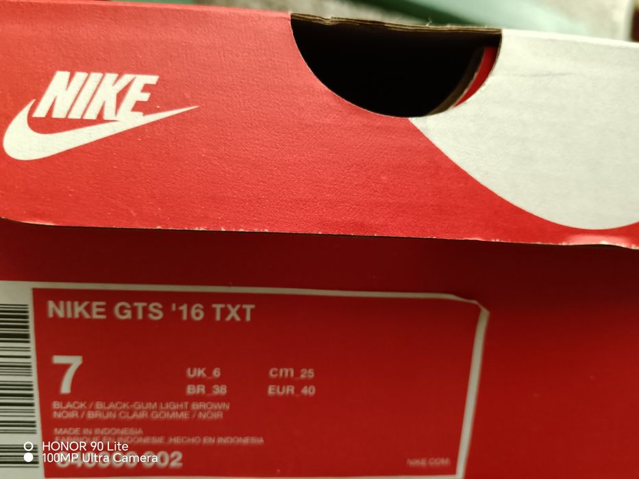 Оригинални кецове Nike
