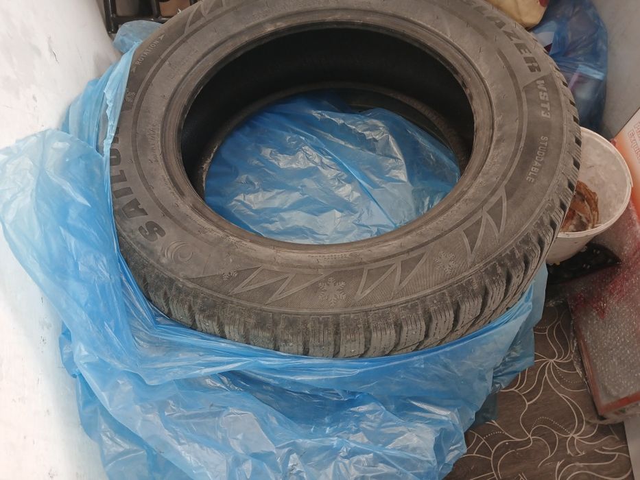 Продам  зимнюю резину