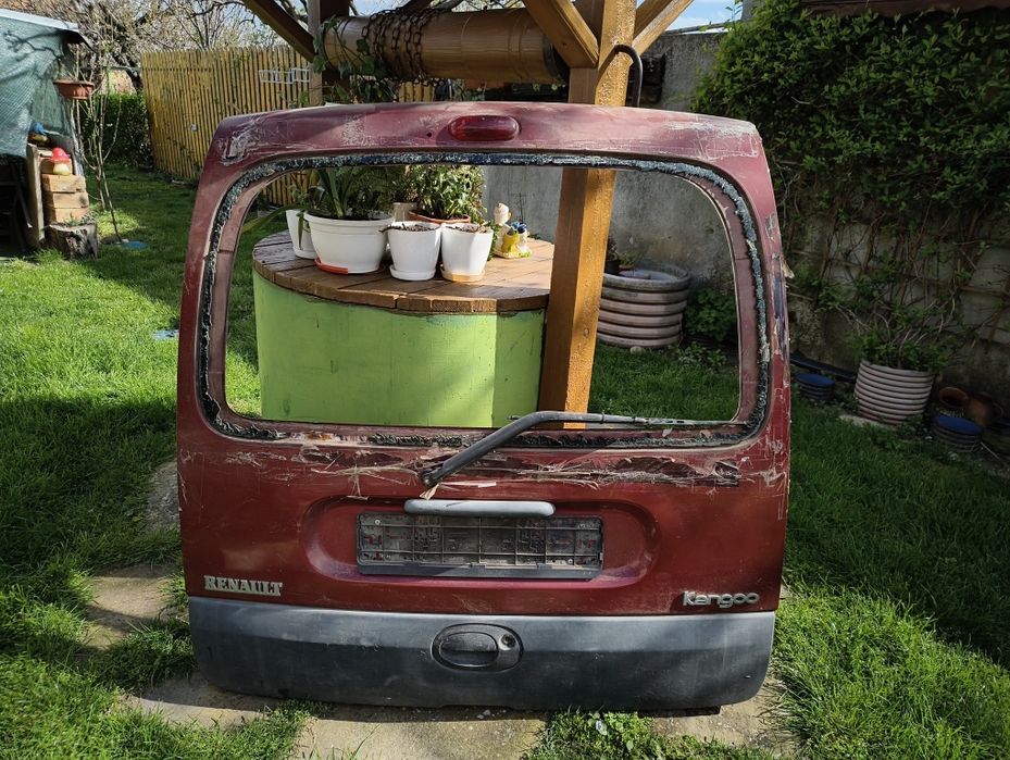 Капак за багажник на Renault Kangoo 2001