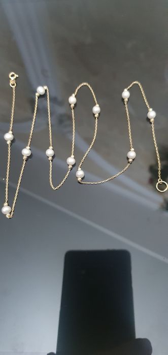 Золотая цепочка  5,6гр.58 см. 1мил.100тыс  за грамм. ,бижуте