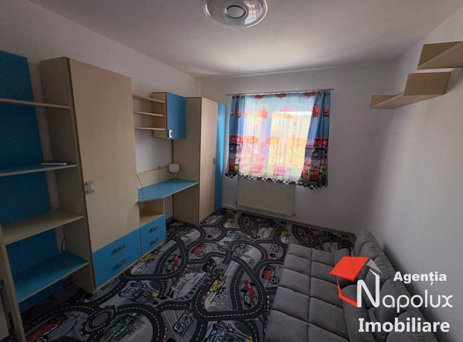 Apartament cu 4 camere de vânzare în Plopilor – 77 mp + 2 balcoane