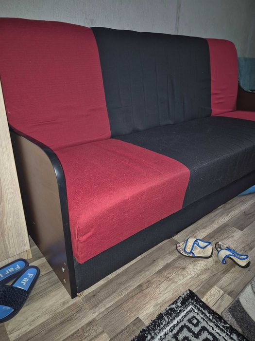 Vand canapea extensibilă