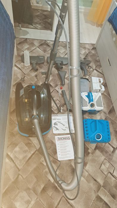 Продам моющий пылесос.